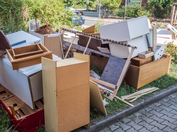 Best Attic Cleanout Services  in Mount Olive, MS